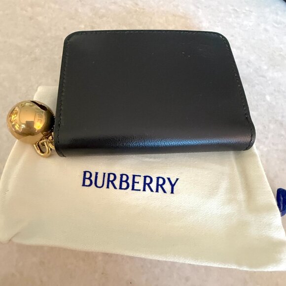 Burberry EKD Black Leather zip Wallet 8079212 - Picture 8 of 14